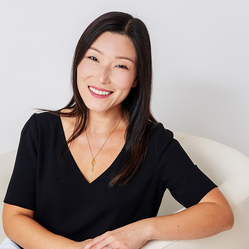Lisa Zhao - Sales Representative